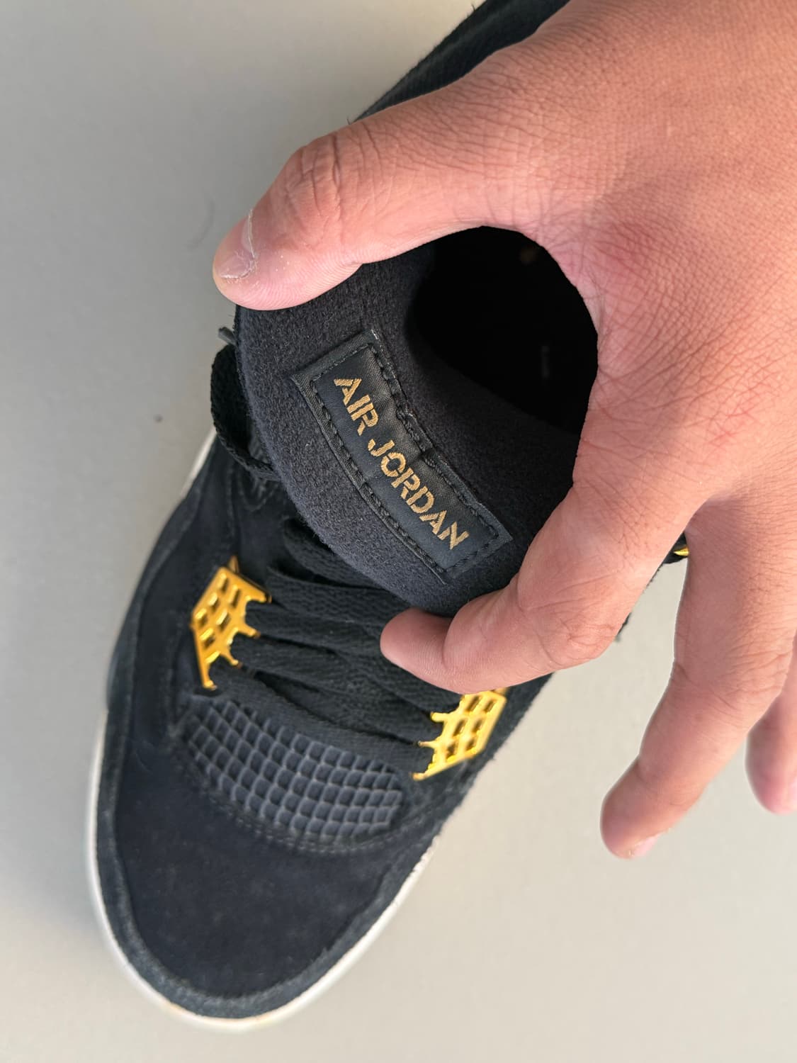 Air Jordan 4 Retro “Royalty” 상품이미지5