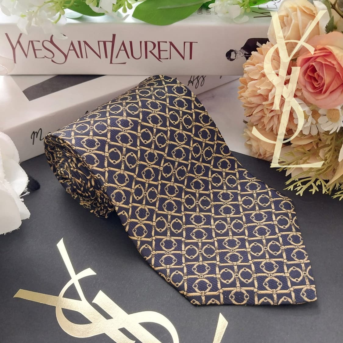 입생로랑 실크 블랙 패턴 넥타이 9.6cm A+등급 K1807
 상품이미지2