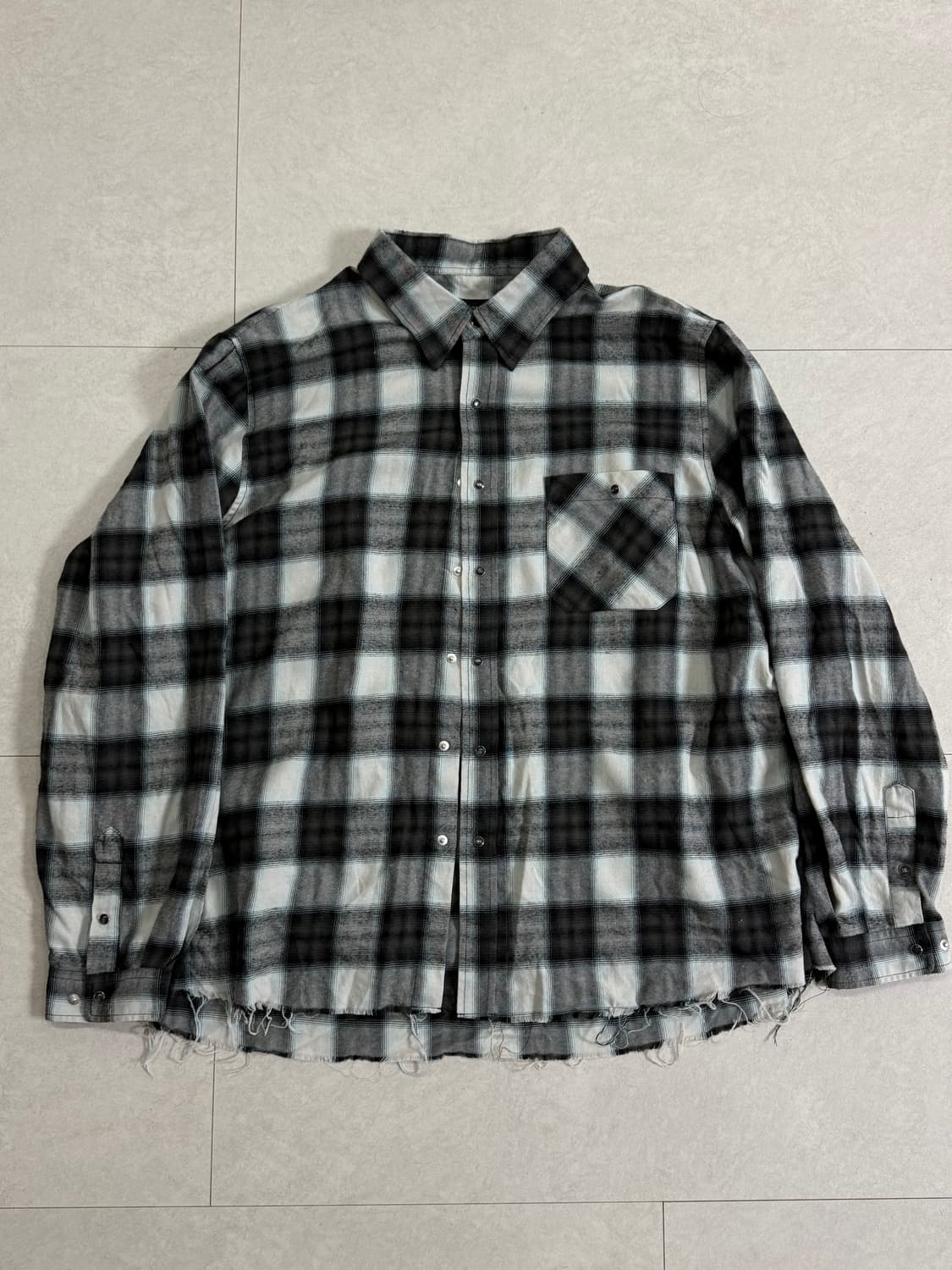 (XL) 블랙아웃 다임백 체크셔츠 상품이미지1