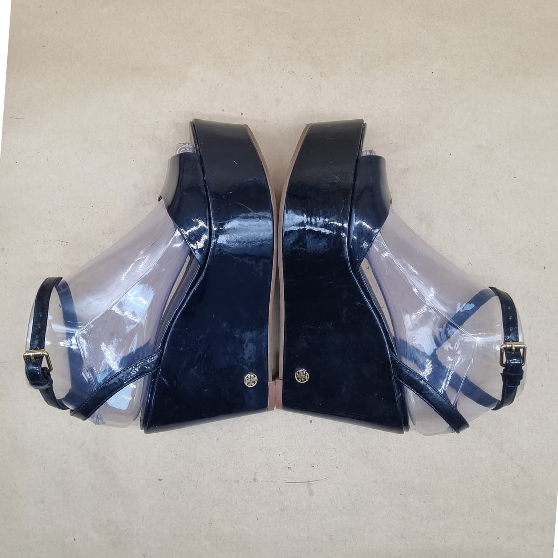 토리버치 웨지샌들 6M 230 굽10 상품이미지5