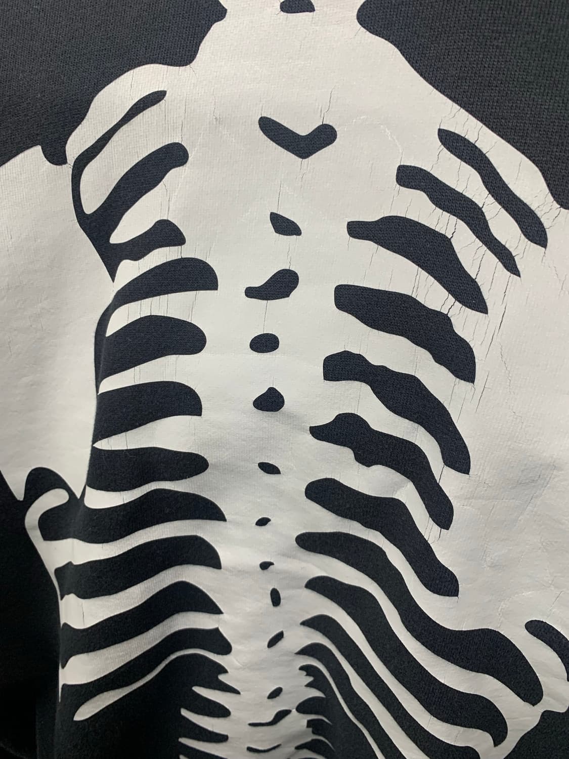 밴슨 레더 본 프린팅 하이넥 후드집업 상품이미지6