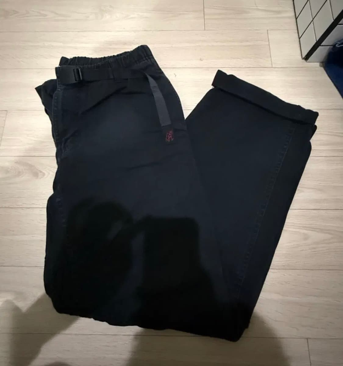 그라미치 루즈테이퍼드팬츠 블랙 M 상품이미지1