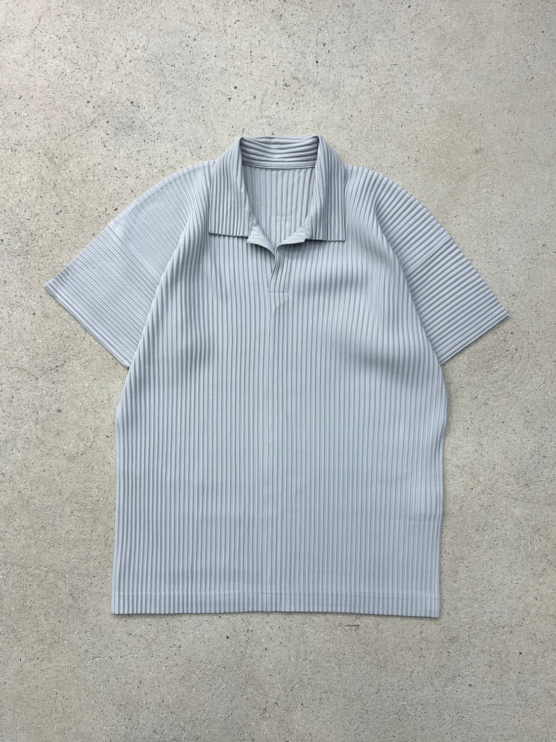 옴므플리세 베이직 라이트그레이 카라 티셔츠 상품이미지1