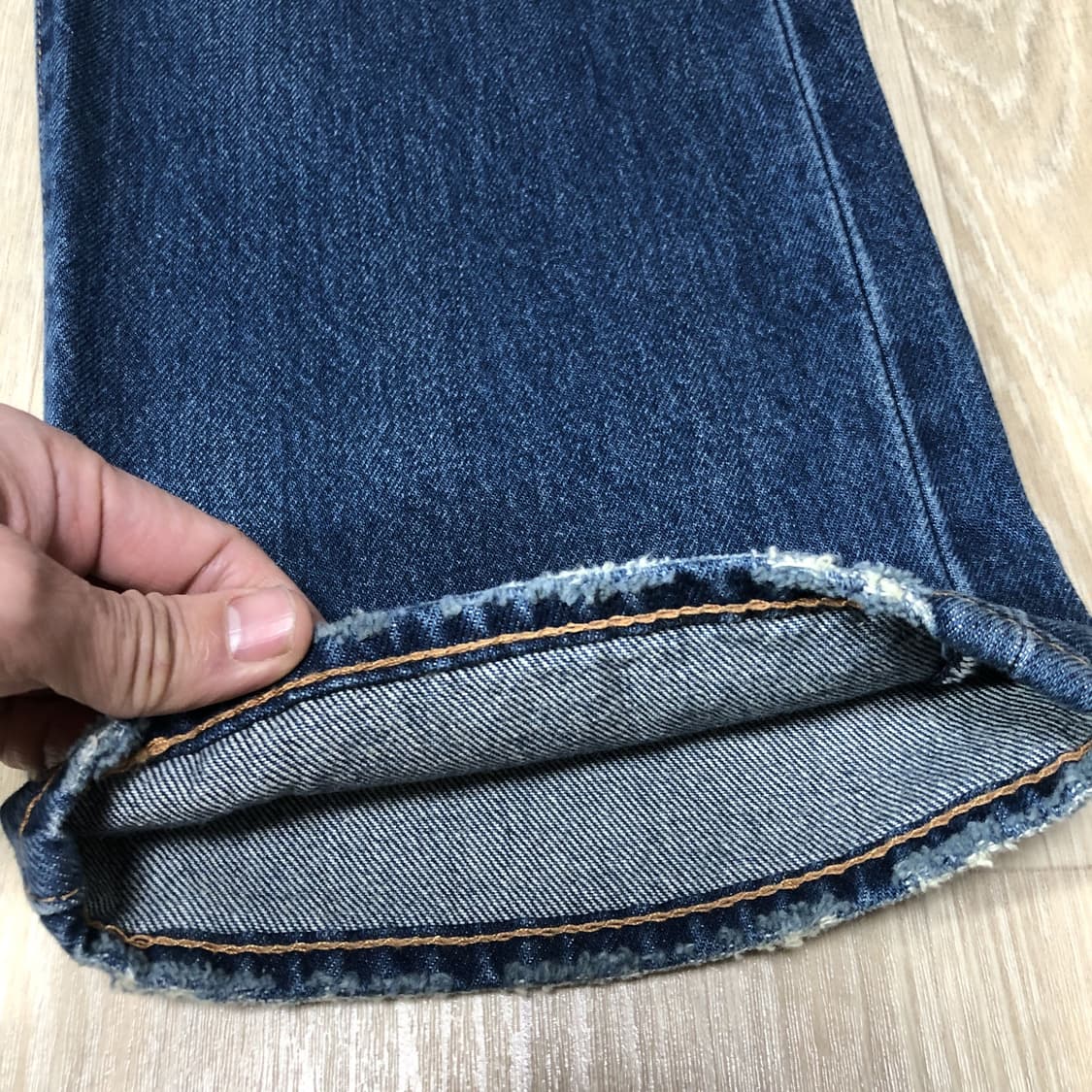 (34) 리바이스 501 150 주년 스트레이트핏 디스트로이드 연청데님 상품이미지2