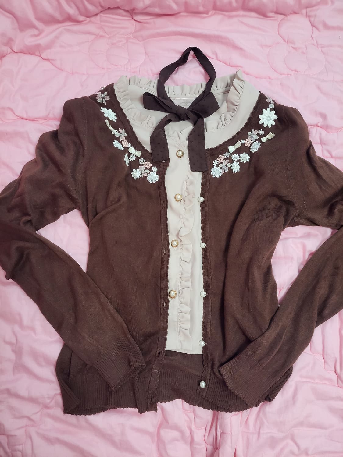 급처세탁완료상태좋음!허니시나몬 리본 프릴 핑크 블라우스 티 리즈리사st 상품이미지1