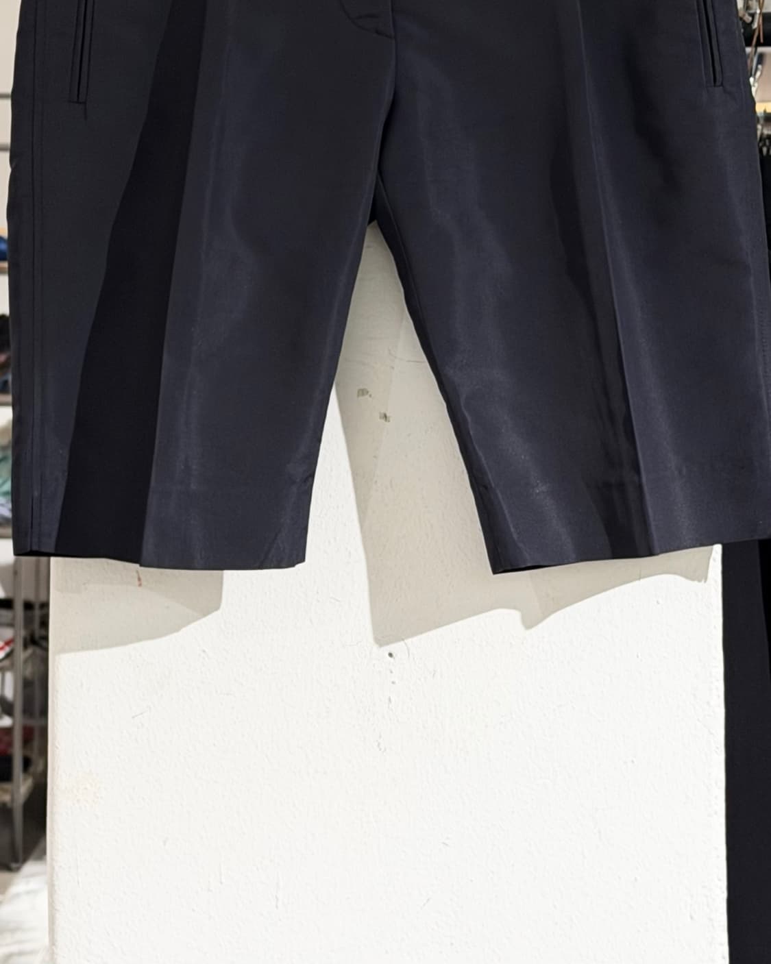 프라다 블랙 핀턱 슬랙스 숏팬츠 상품이미지3