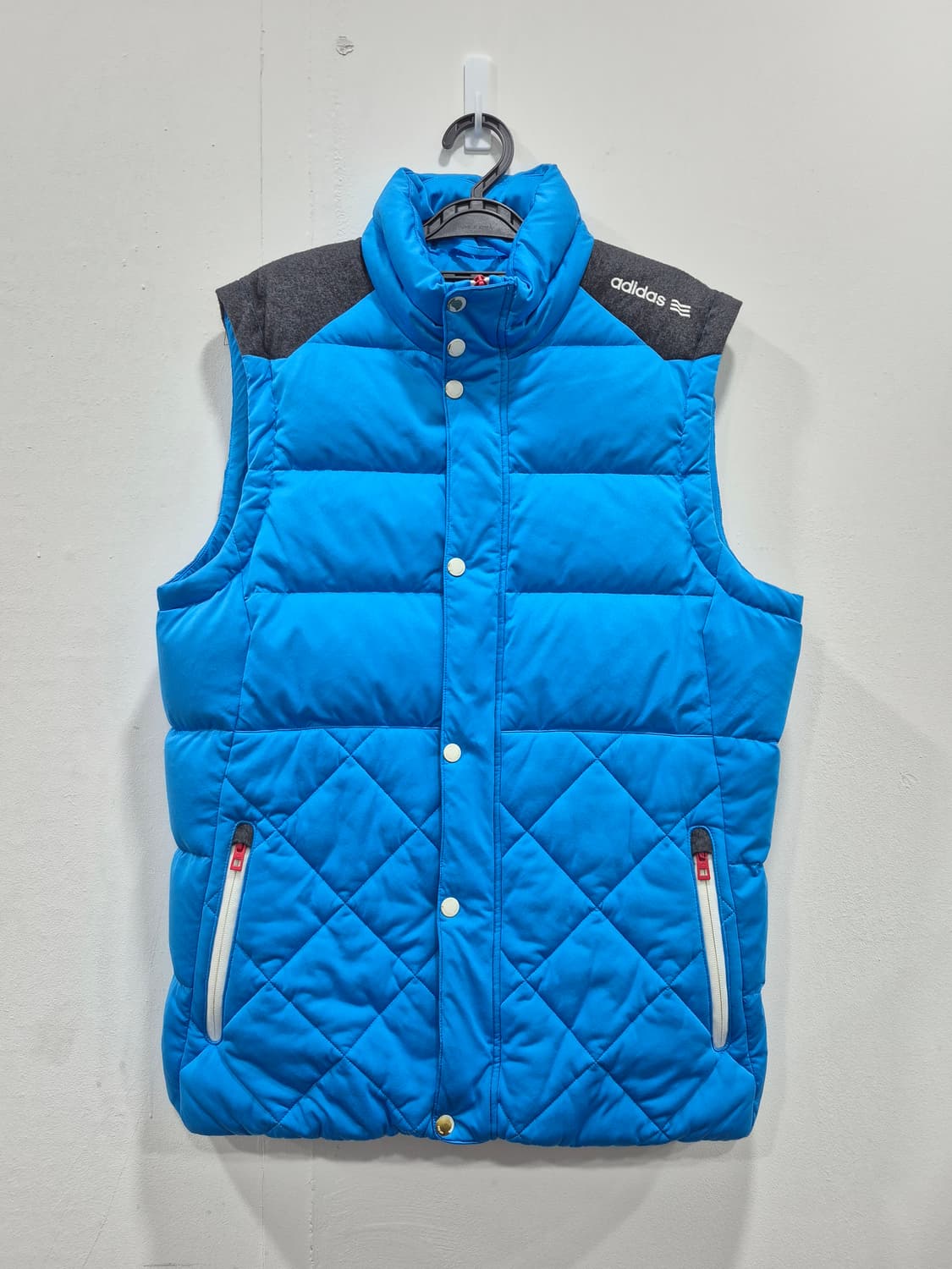아디다스 오리털 조끼 패딩 남성 105사이즈 상품이미지1