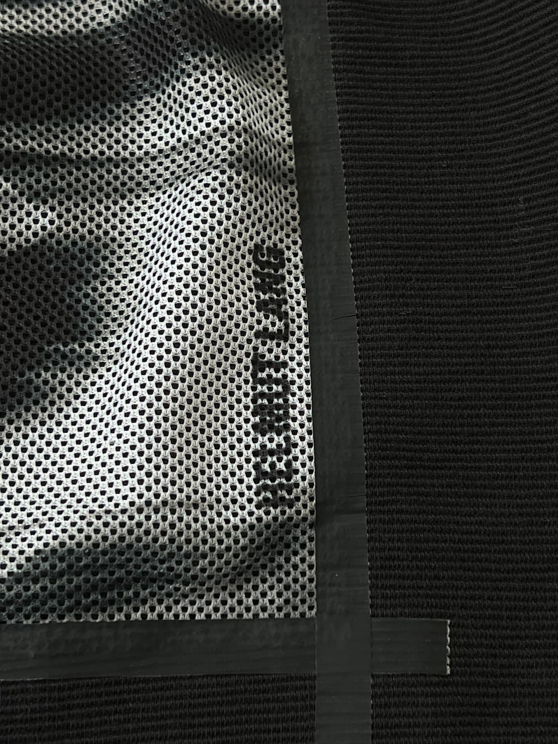 헬무트랭 스웻셔츠 상품이미지2