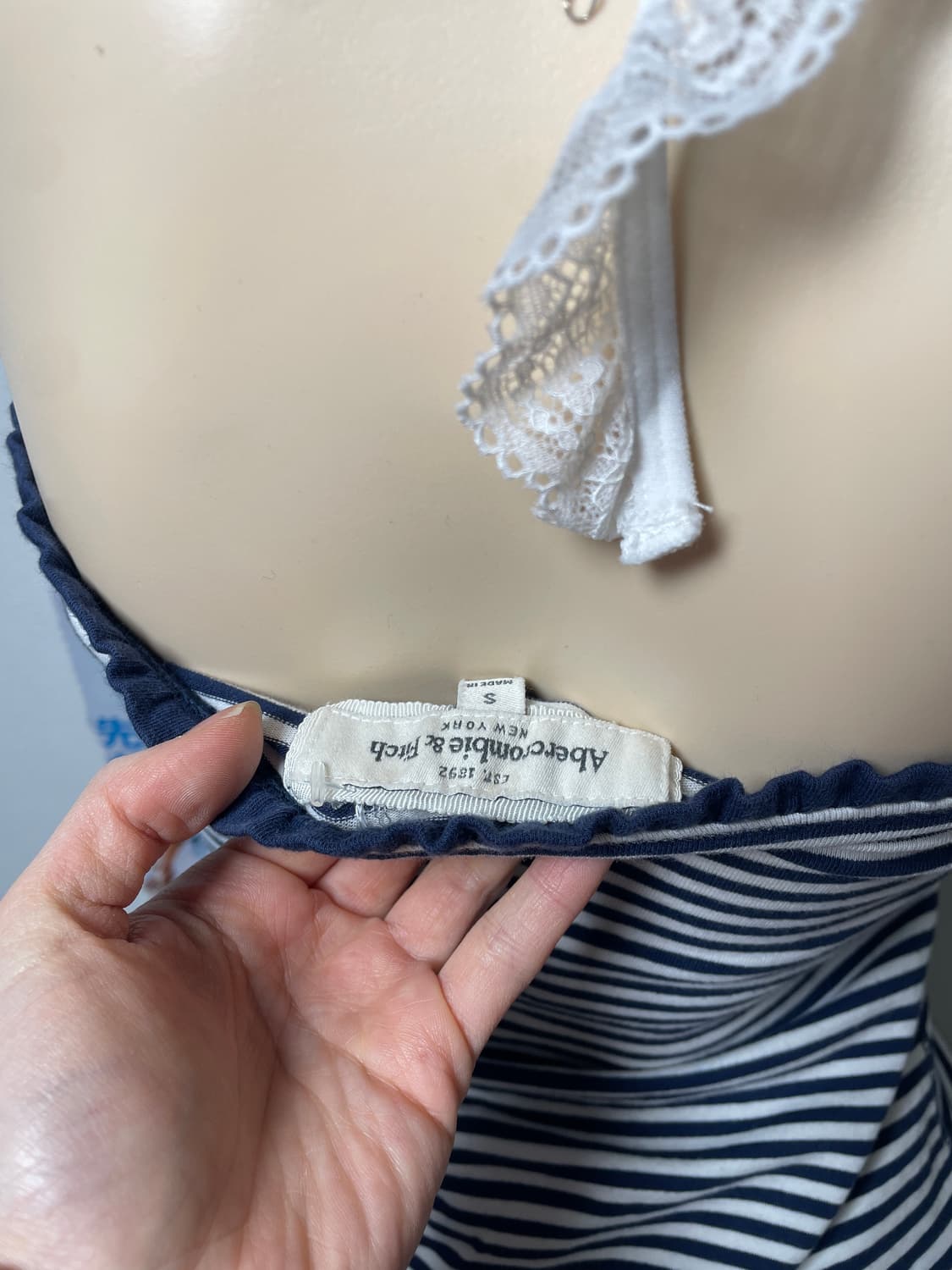 Abercrombie 네이비 스트라이프 슬리브리스 탑 상품이미지4