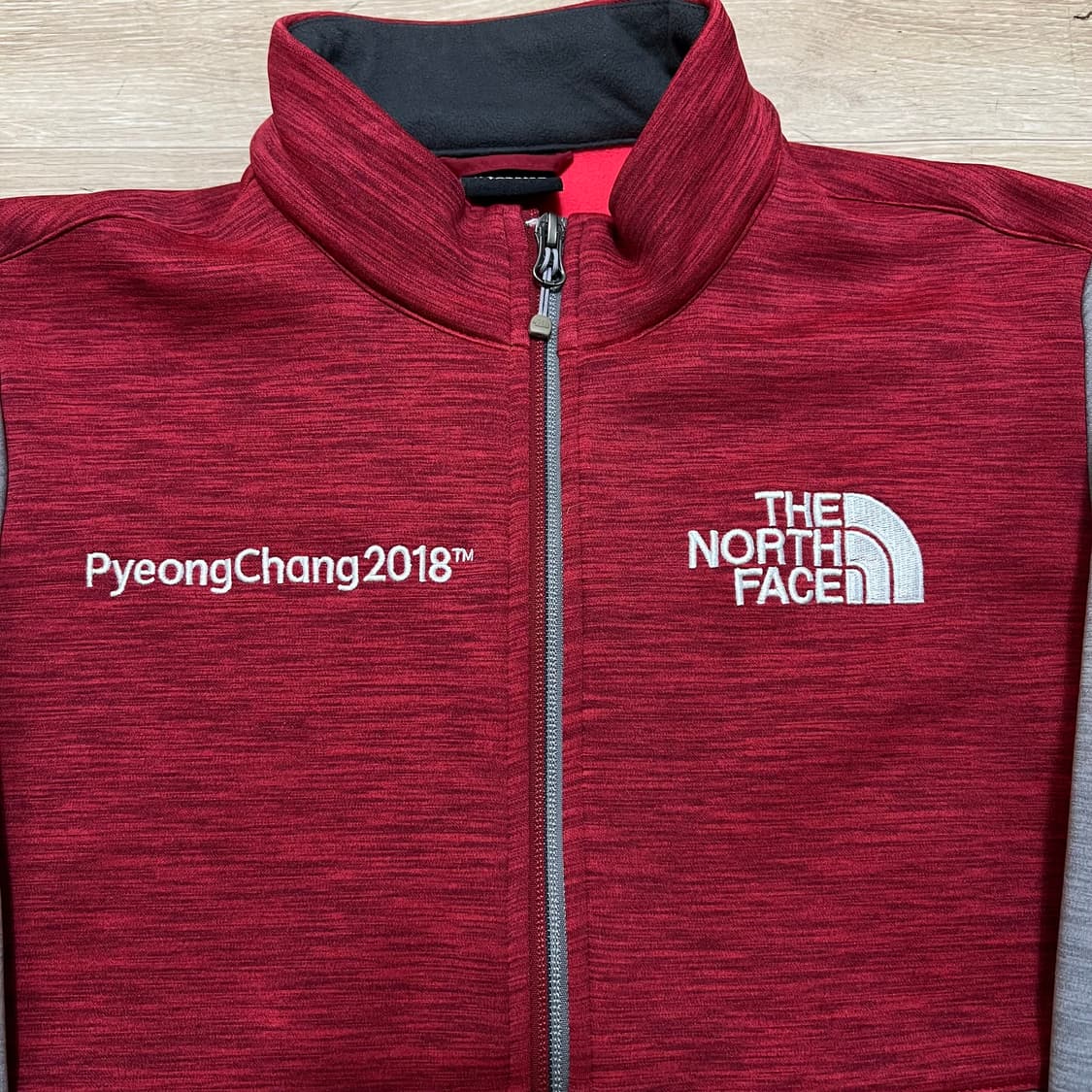 노스페이스 2018 평창 올림픽 에디션 기모 집업 자켓 [레드] M/95 상품이미지4