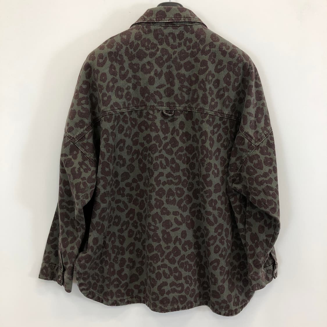 자라 레오파드 루즈핏 오버데님셔츠 L 상품이미지4