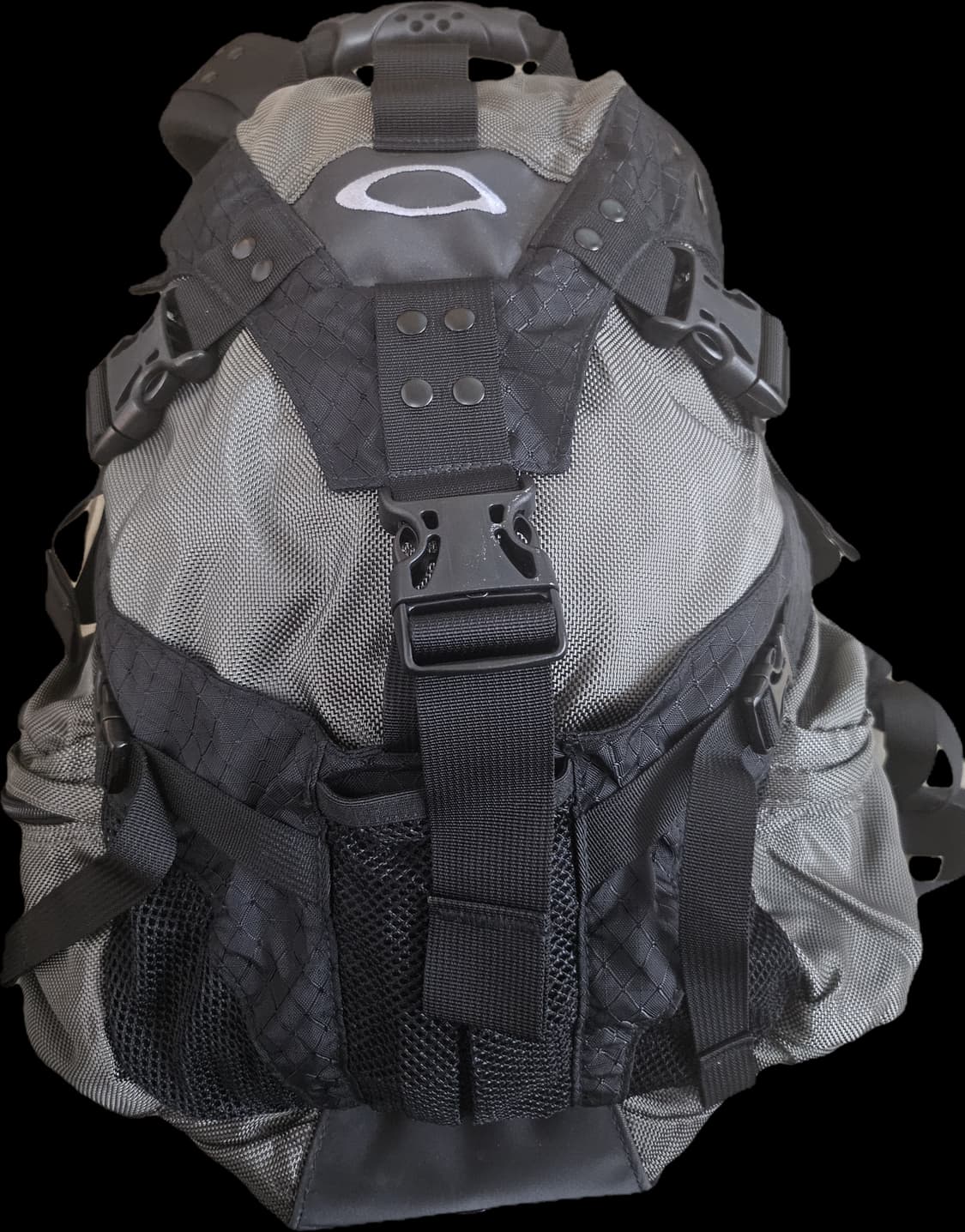 오클리 아이콘 백팩 블랙/그레이 판매합니다 상품이미지1