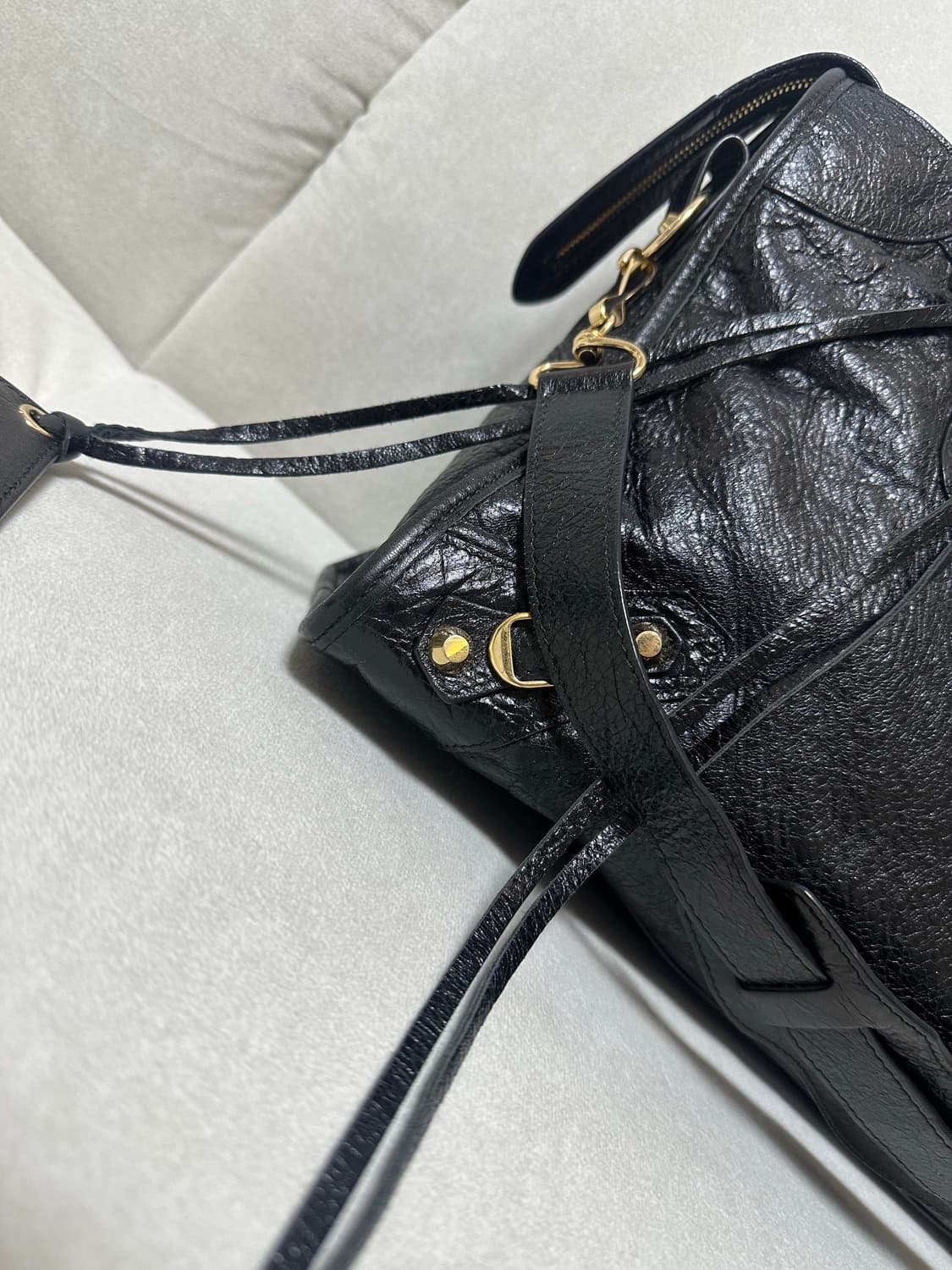 [SA 정품] 발렌시아가 시티 모터백 미디움 블랙 상품이미지5