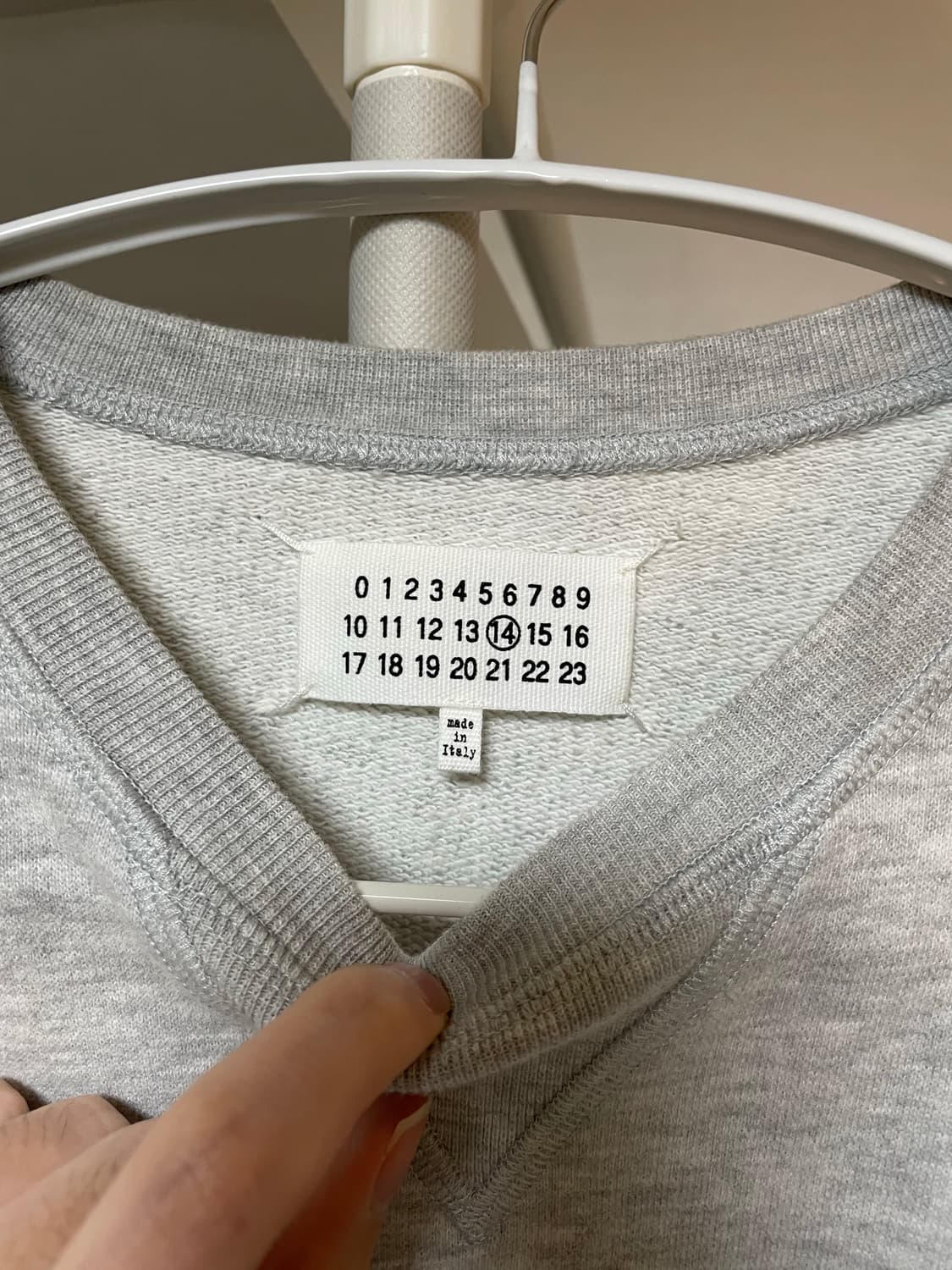 마르지엘라 엘보패치 맨투맨 46 상품이미지4