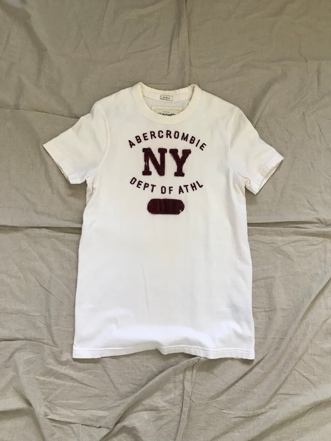아베크롬비 중앙 자수로고 반팔티 상품이미지5