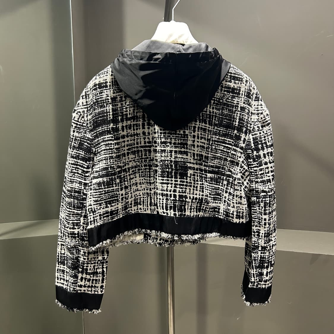 프라다 나일론 트위드 셋업 투피스 상품이미지5