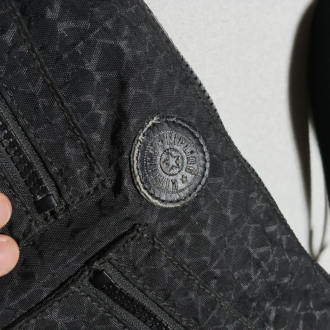 Kipling 키플링 아이젤라 은고릴라 미니크로스백 상품이미지6