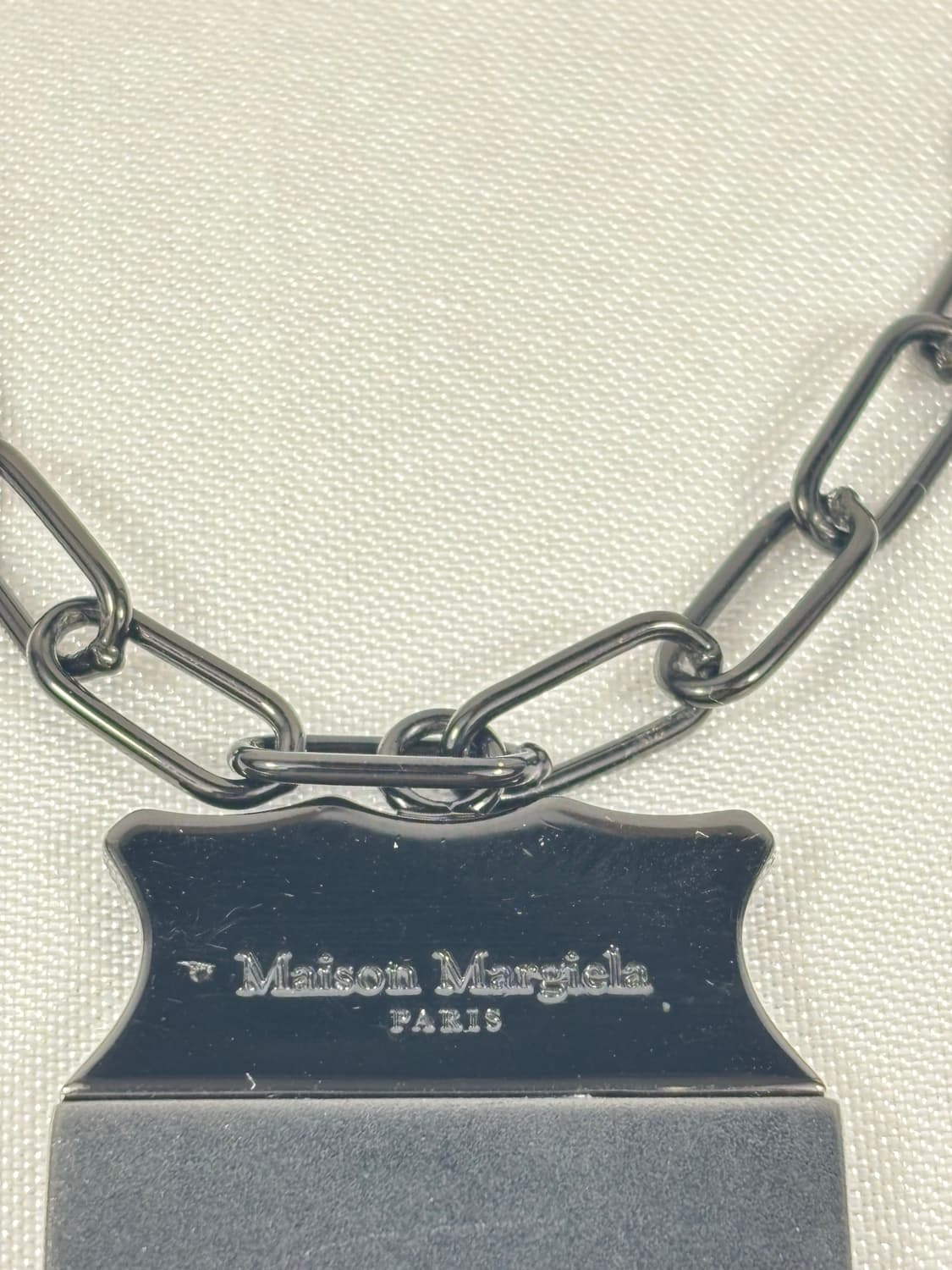(정품)메종마르지엘라 블랙쉴드 목걸이 상품이미지4