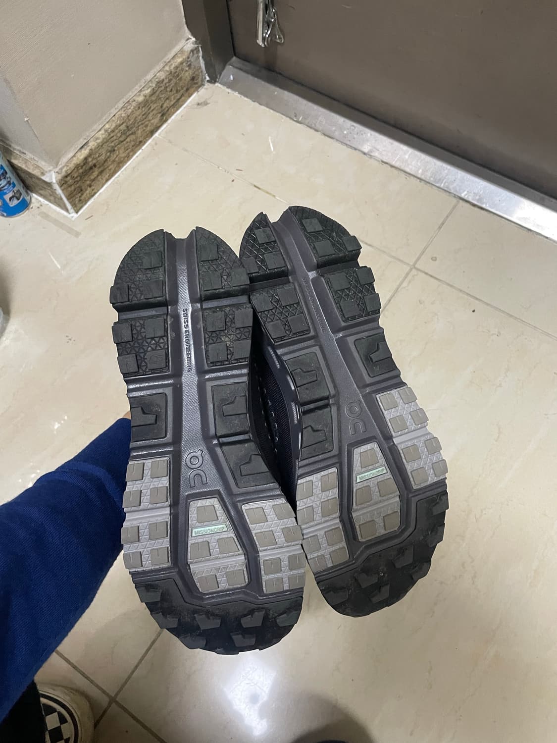 온러닝 클라우드어웨이 270 상품이미지3