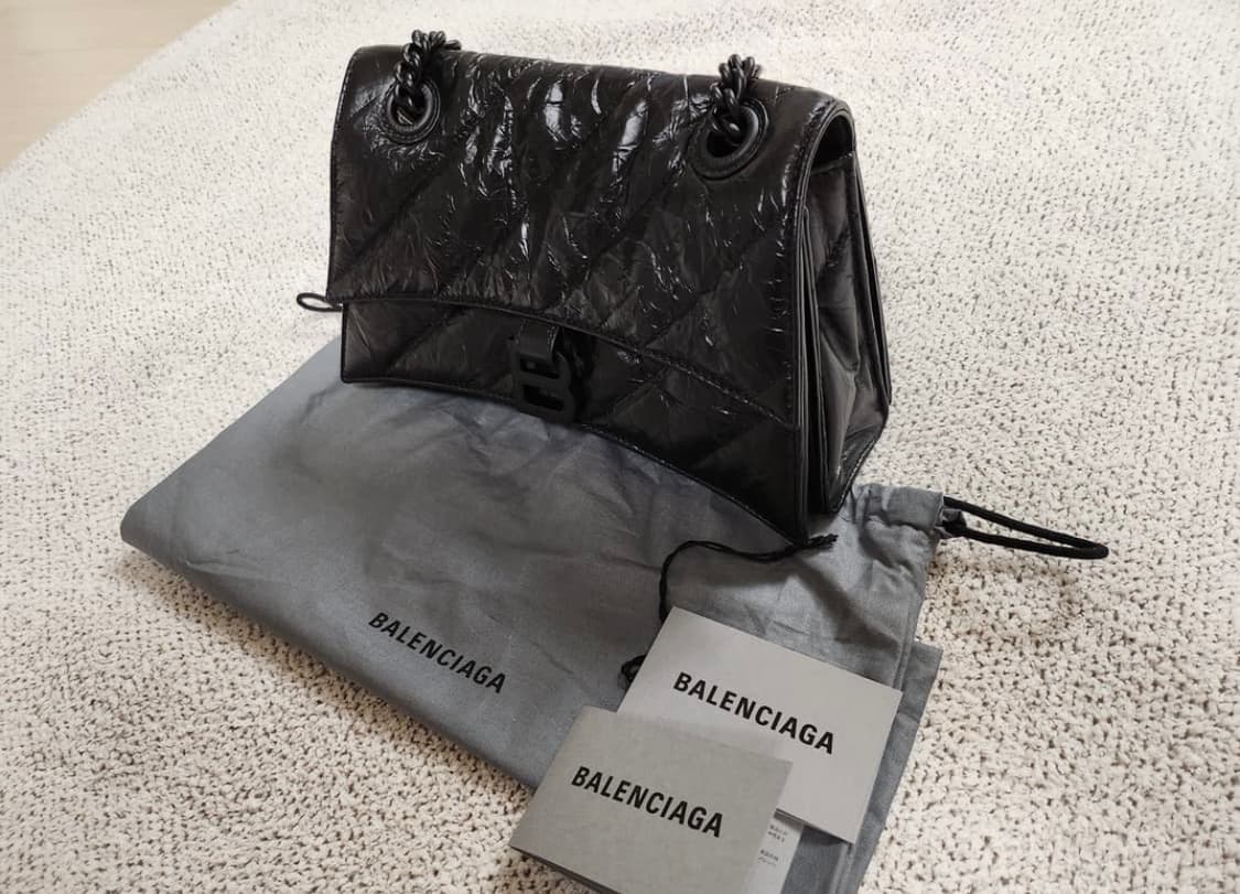 발렌시아가 크러쉬 스몰 체인 퀼팅 백 상품이미지5