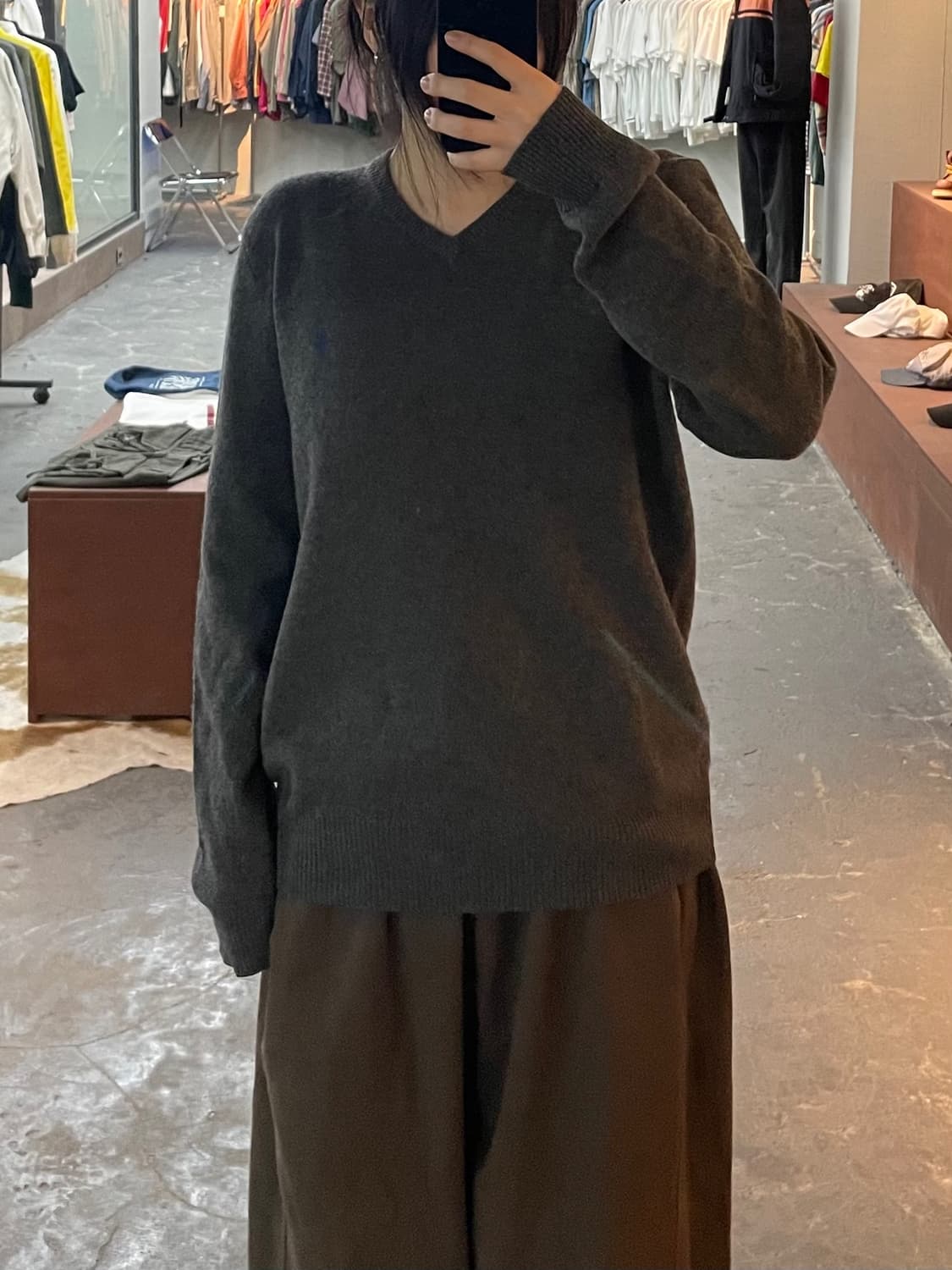 폴로 랄프로렌 그레이 브이넥 니트 H2485 상품이미지1