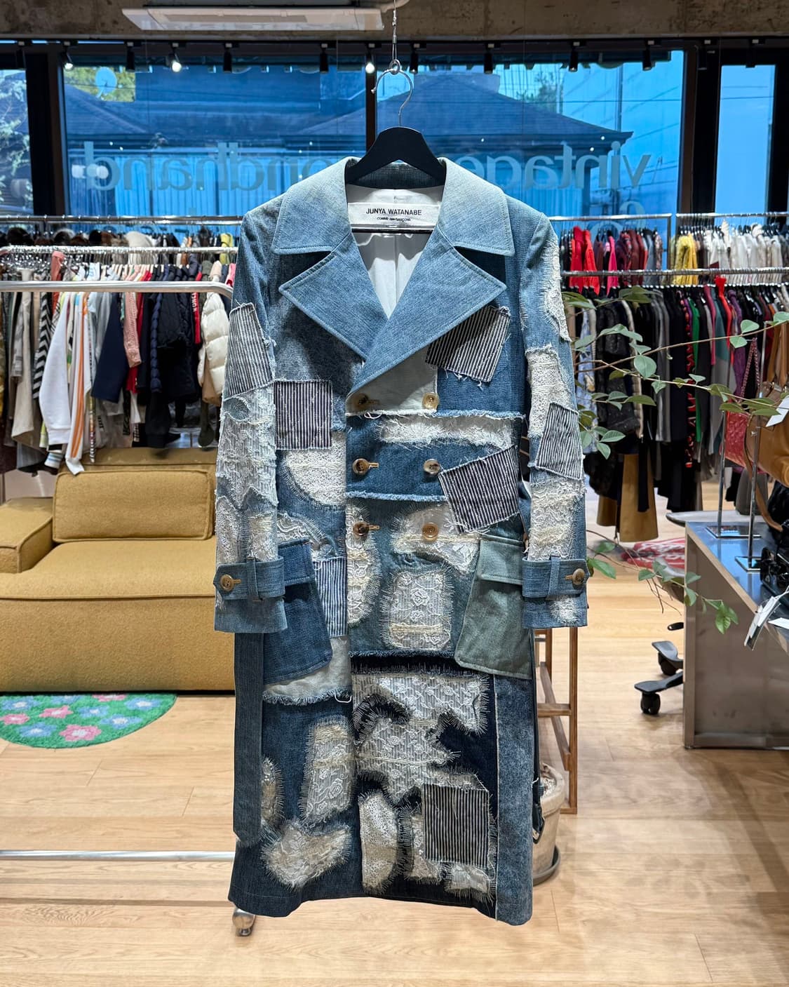 준야 와타나베 데님 패치워크 트렌치 코트  상품이미지1