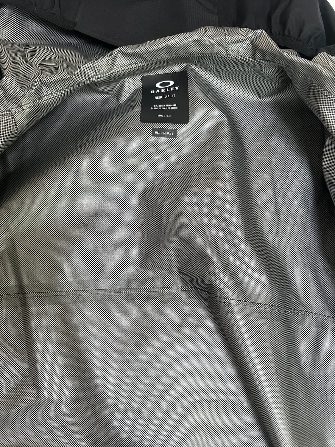 오클리 엘리먼츠 바람막이 상품이미지3