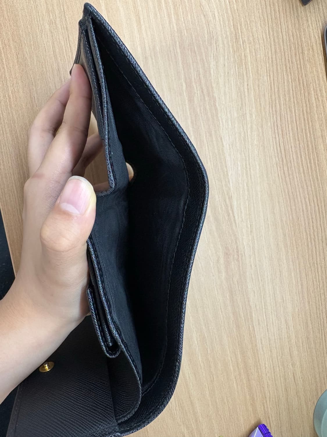 프라다 사피아노 메탈 반지갑 상품이미지4