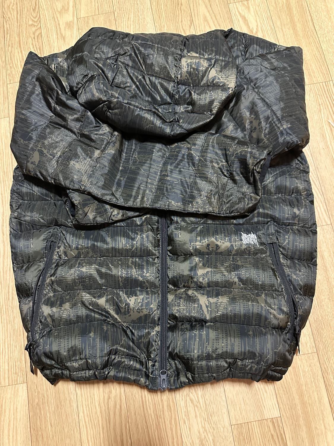 브라운브레스 카모 경량 패딩 S 상품이미지1