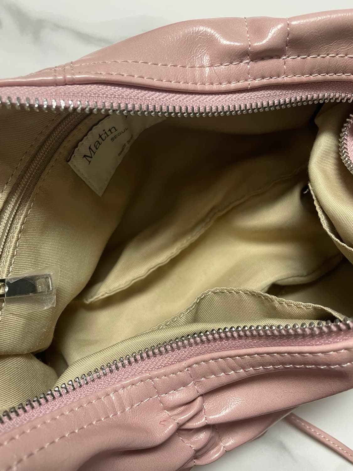 마뗑킴 셔링 숄더백 핑크 상품이미지4