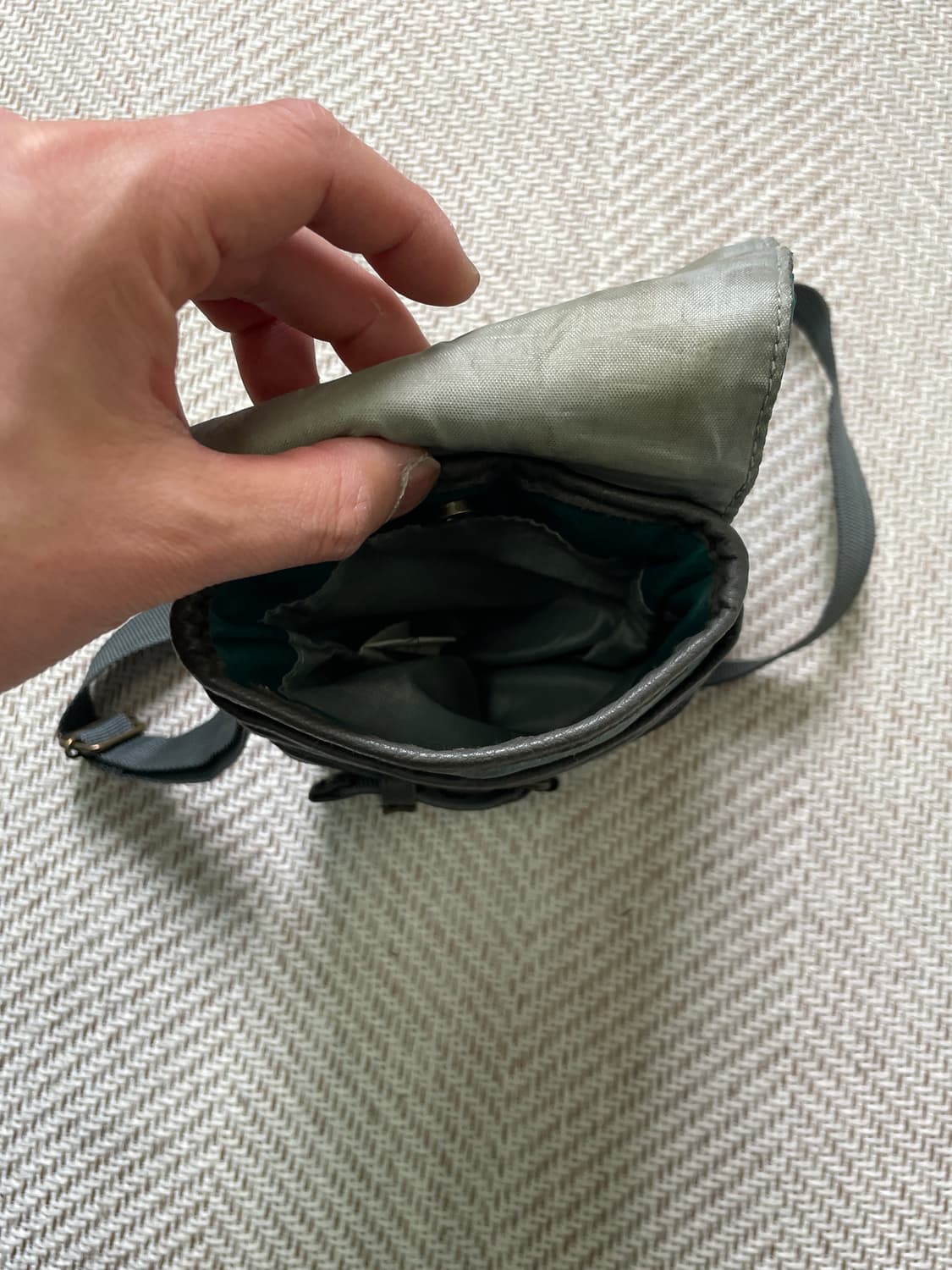 빈티지 카라비너 레더 미니 유틸리티 백 y2k  goa J04085 상품이미지3