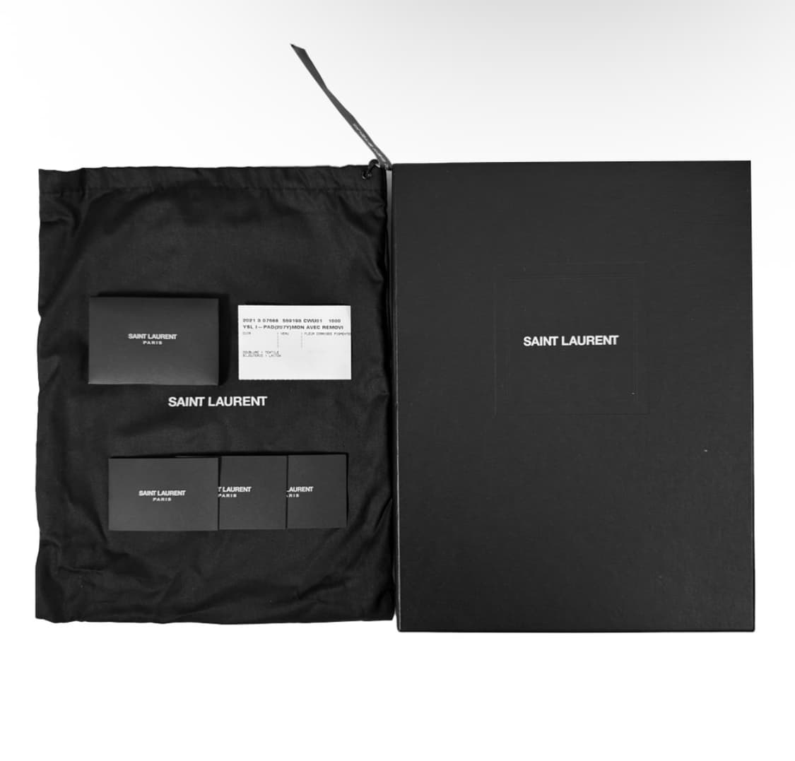 생로랑 카산드라 마틀라세 모노그램 로고 테블릿 파우치 클러치 블랙 금장 상품이미지10