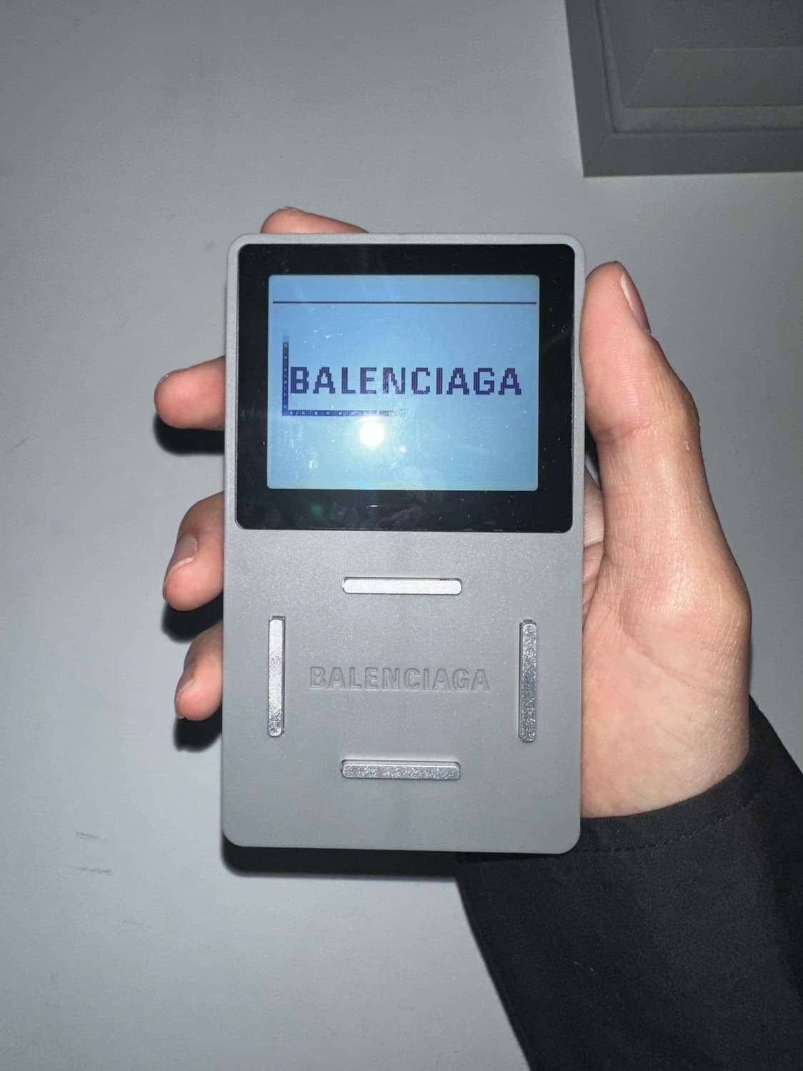 발렌시아가 스네이크 게임기 상품이미지2