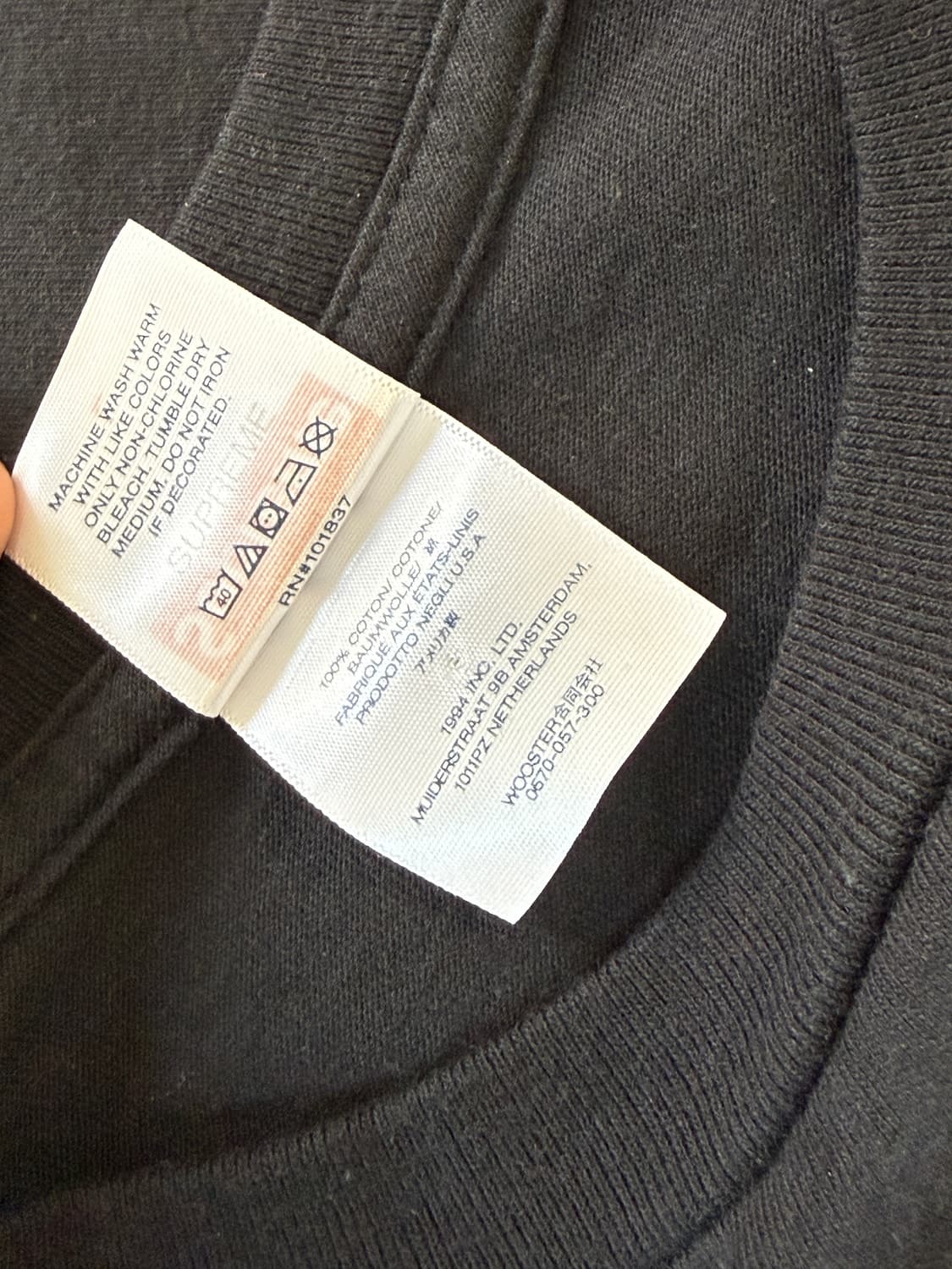 슈프림 웜업 반팔 티셔츠 블랙 상품이미지4