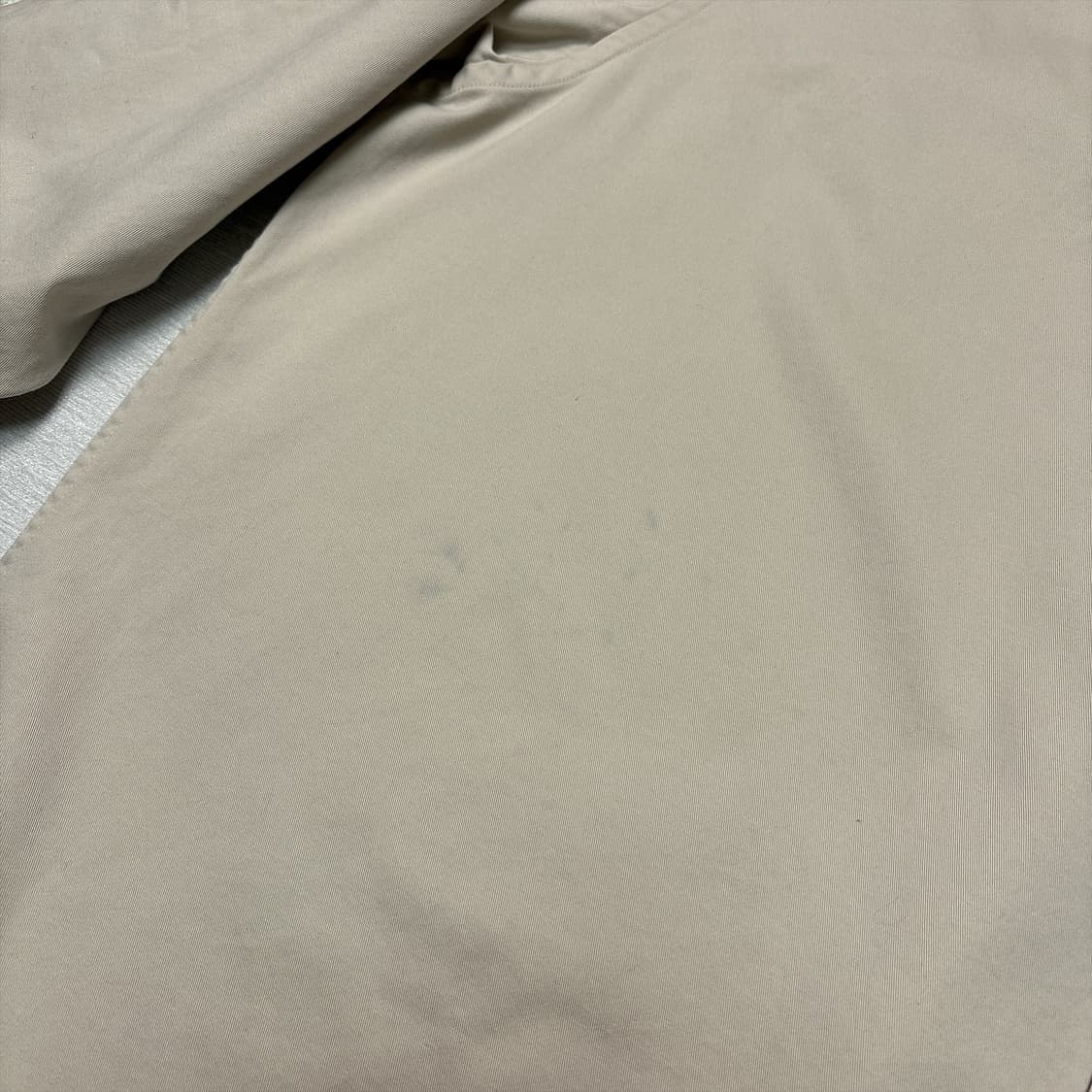 칼하트 아이보리셔츠 상품이미지4