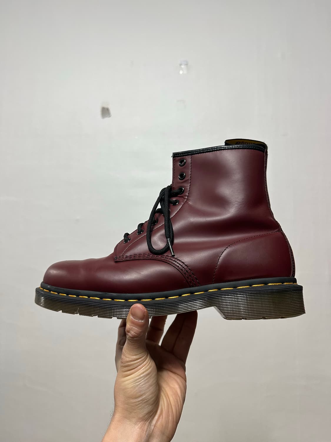 닥터마틴 1460 8홀 부츠 상품이미지2