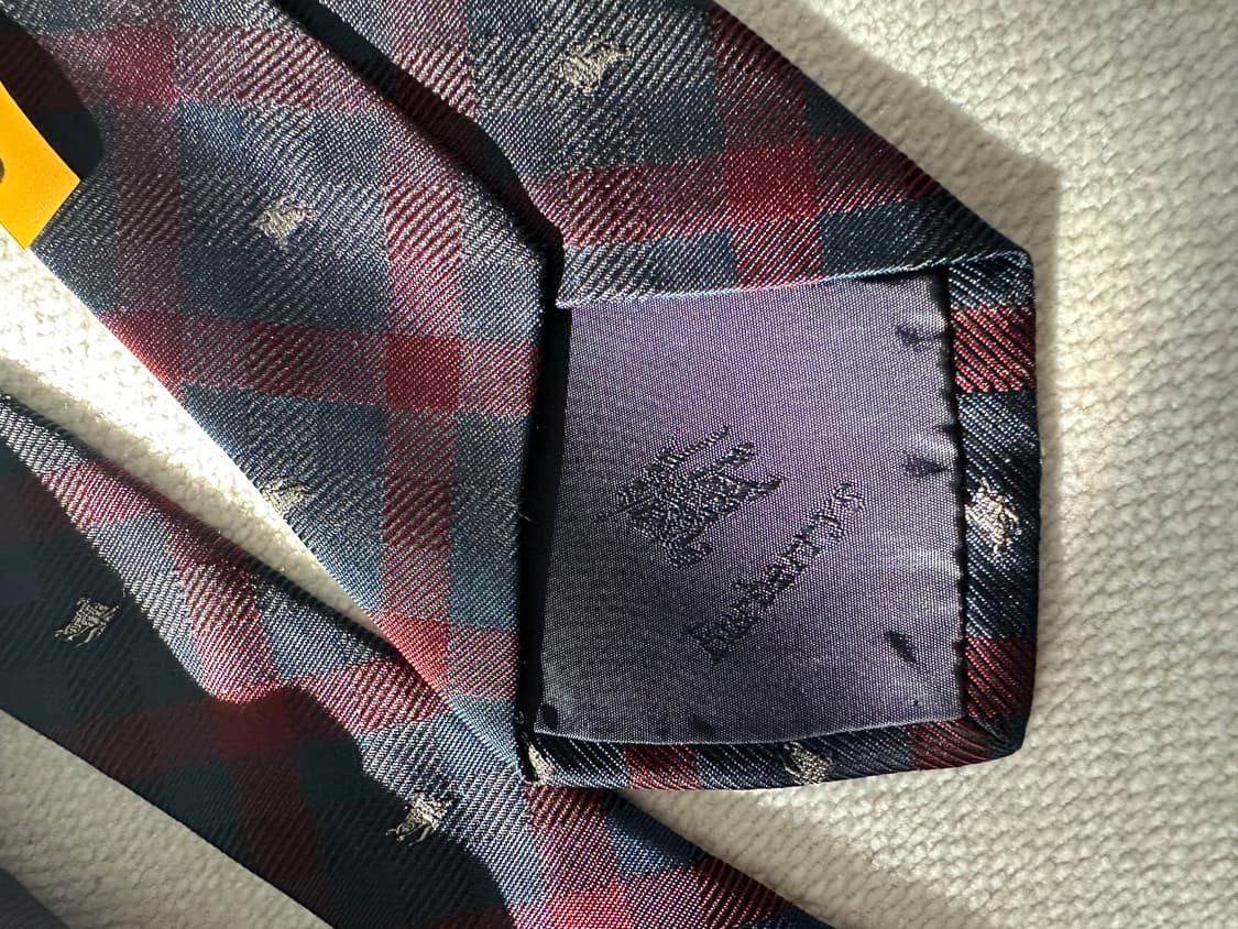 버버리 체크 넥타이 상품이미지1