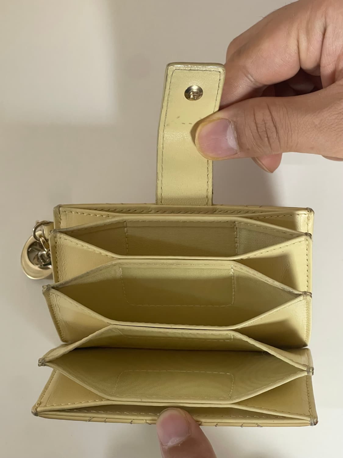 정품 디올 레이디 디올 까나쥬 카드지갑 상품이미지5