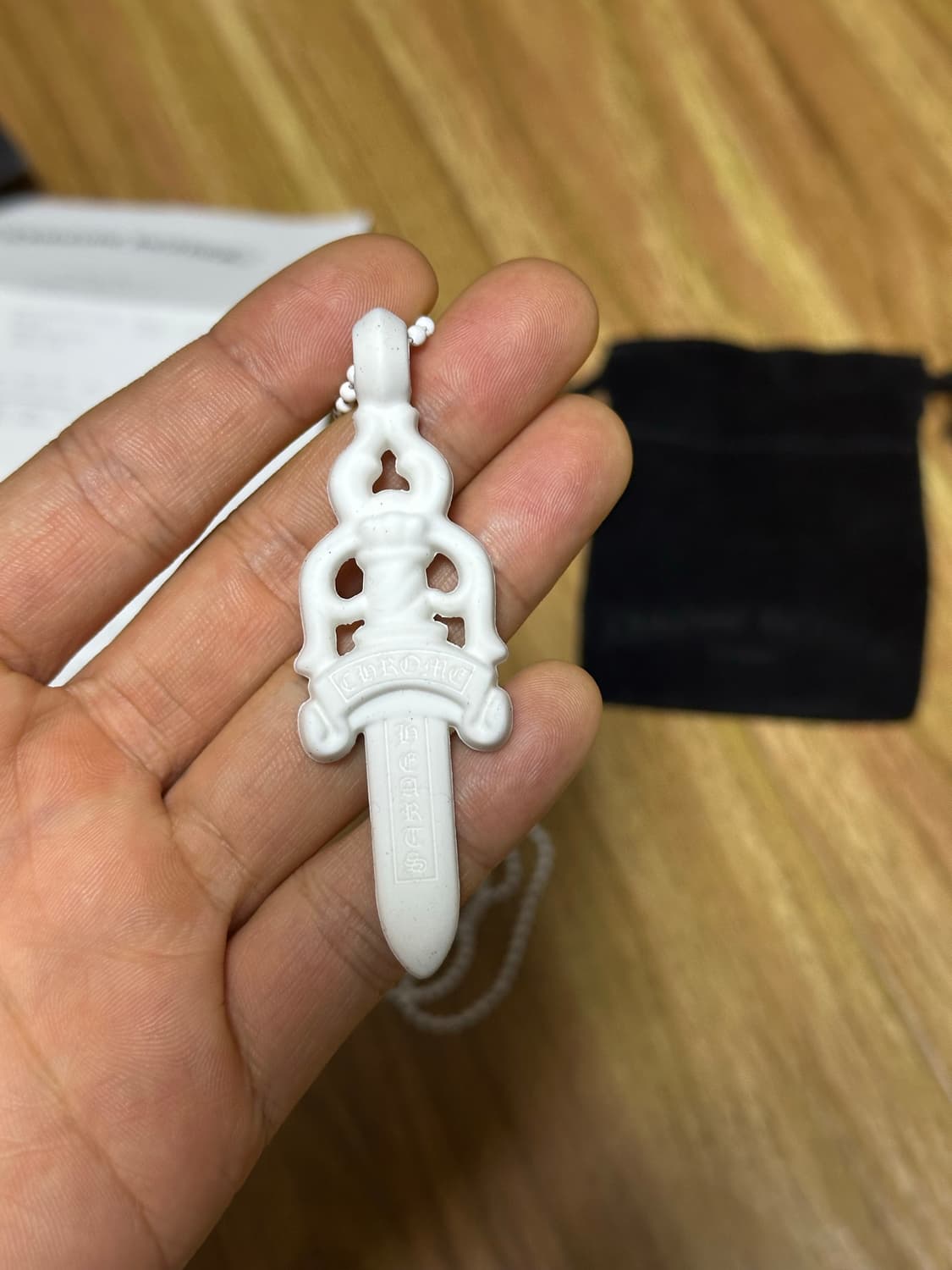 크롬하츠 화이트 대거 실리크롬 상품이미지1