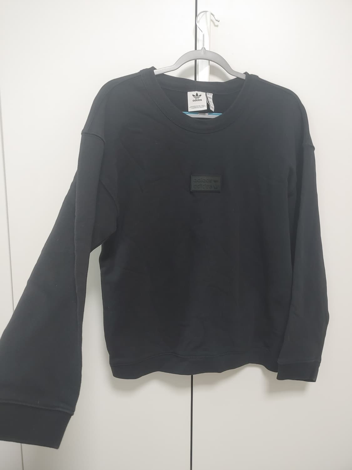 아디다스   불꽃 맨투맨-L사이즈 상품이미지2