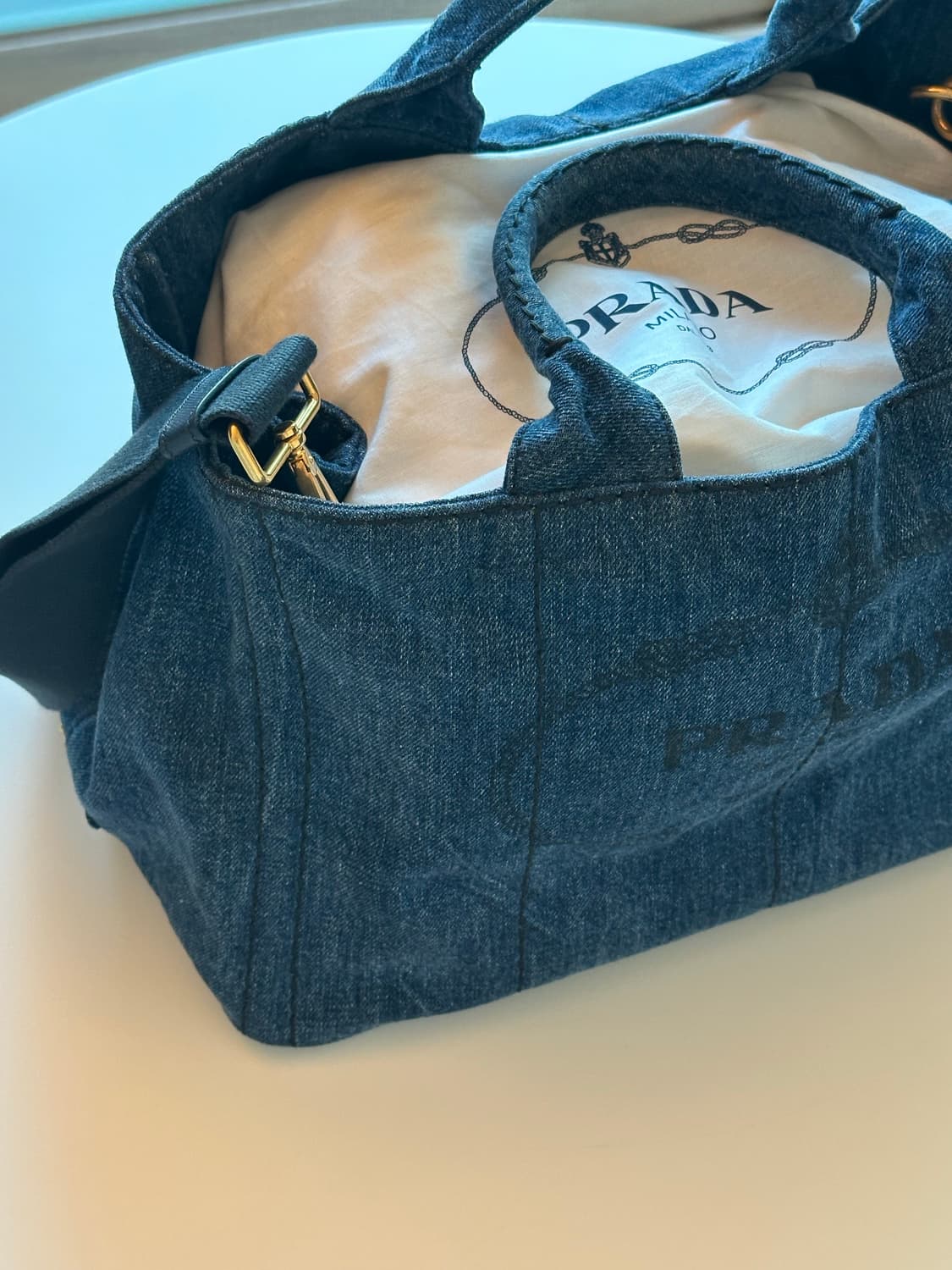 프라다 데님 토트백 / 워런티카드, 더스트백 O 상품이미지3