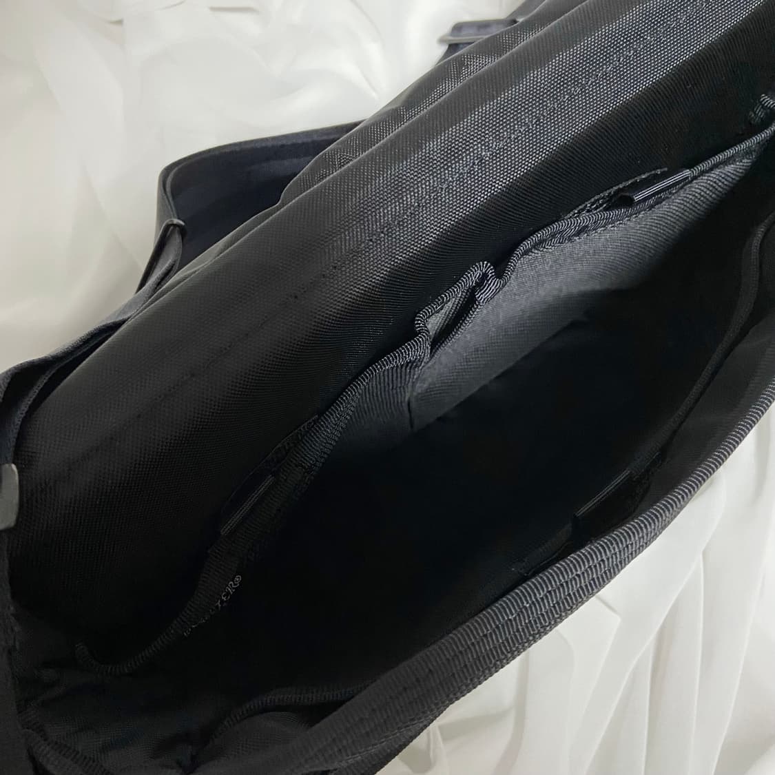 PORTER 포터 히트 숄더백 상품이미지9