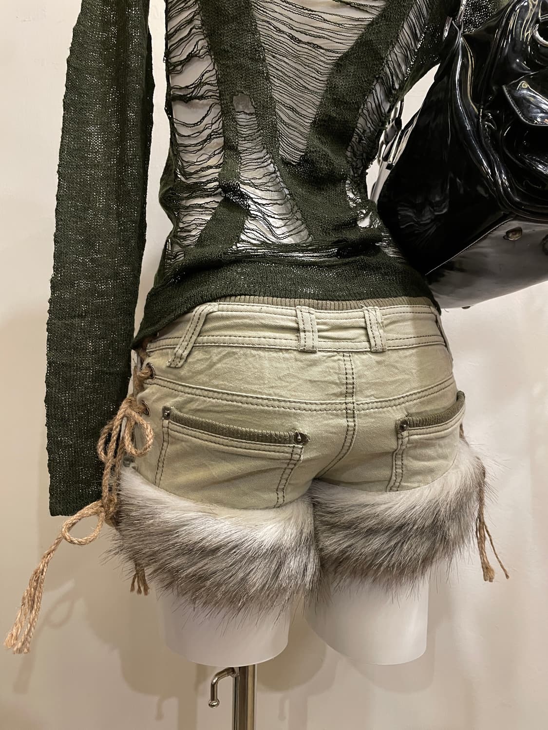 스컬 스터드 아일렛 그린 퍼 숏팬츠 펑크 갸루 상품이미지2