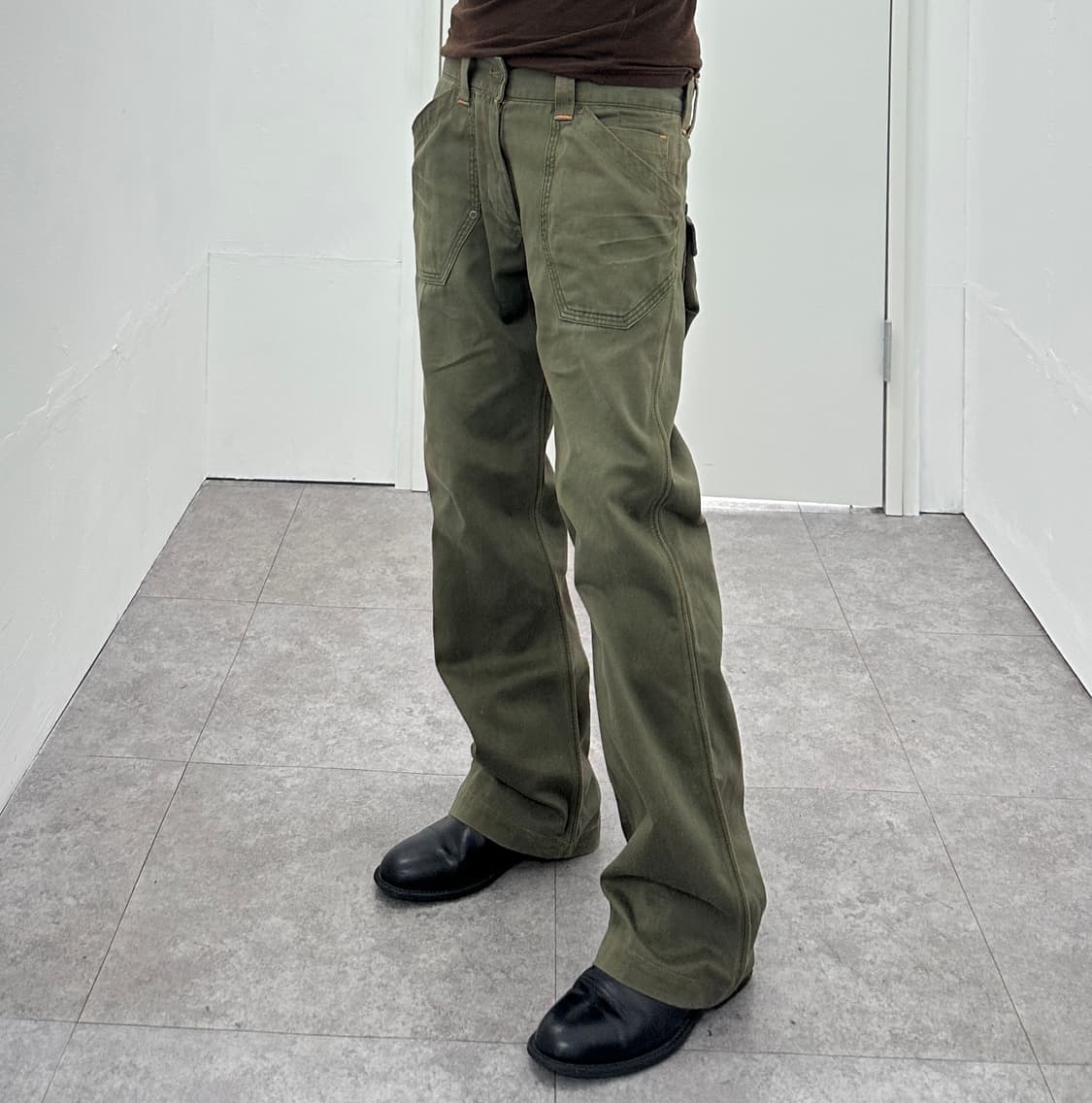 EDWIN flare back strap khaki pants 상품이미지4