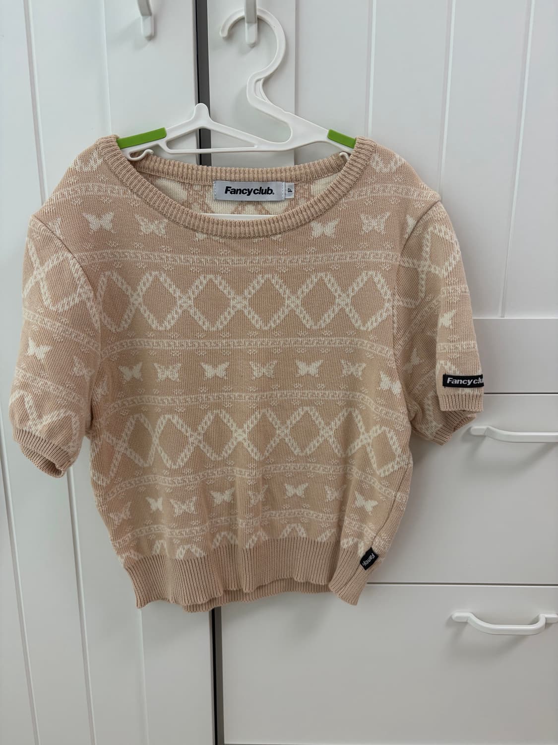 네스티팬시클럽 크롭 니트 상품이미지1