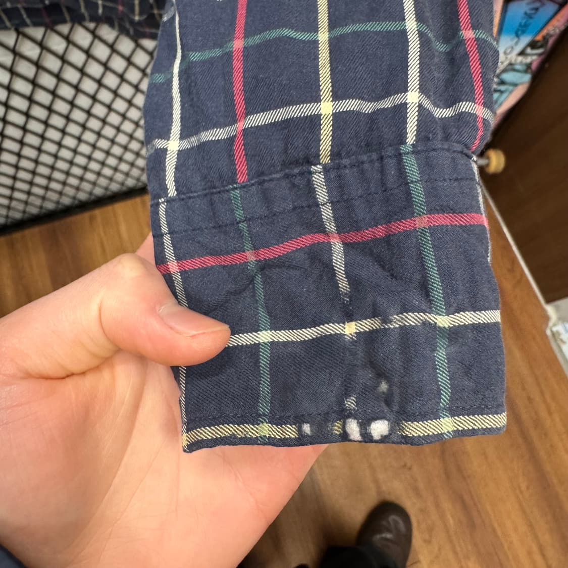 90s 버버리 스트라이프 긴팔 셔츠 전면 원포켓 포인트 네이비 그레이 상품이미지9