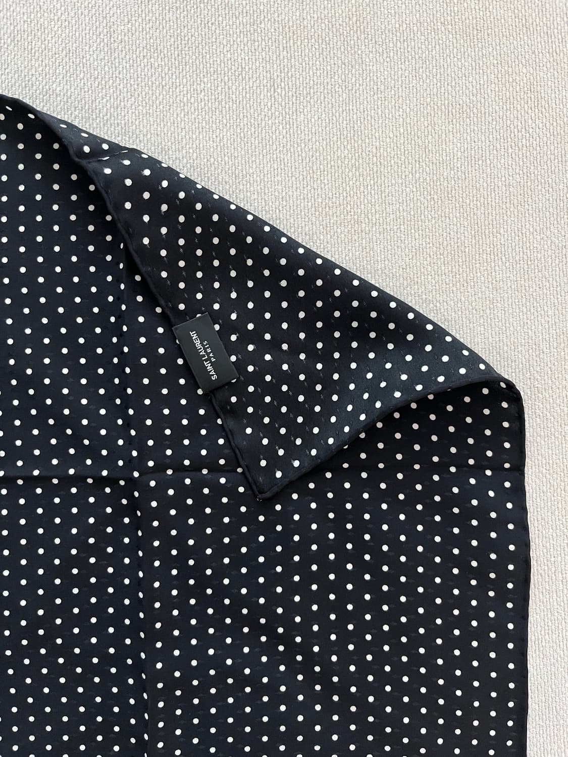 생로랑 쁘띠 스카프 상품이미지3