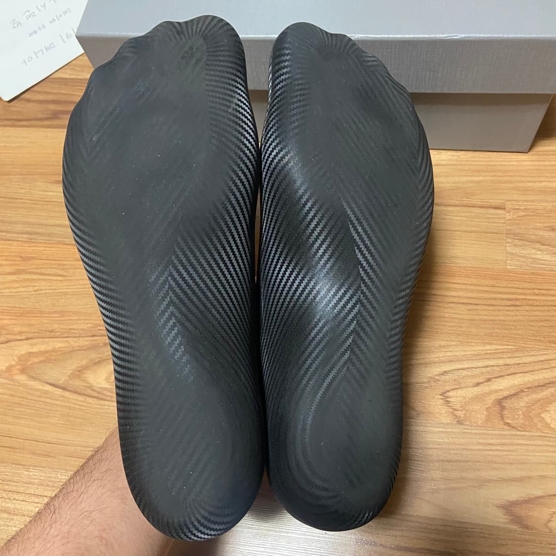 발렌시아가 울트라 플랫 뮬 43 상품이미지5