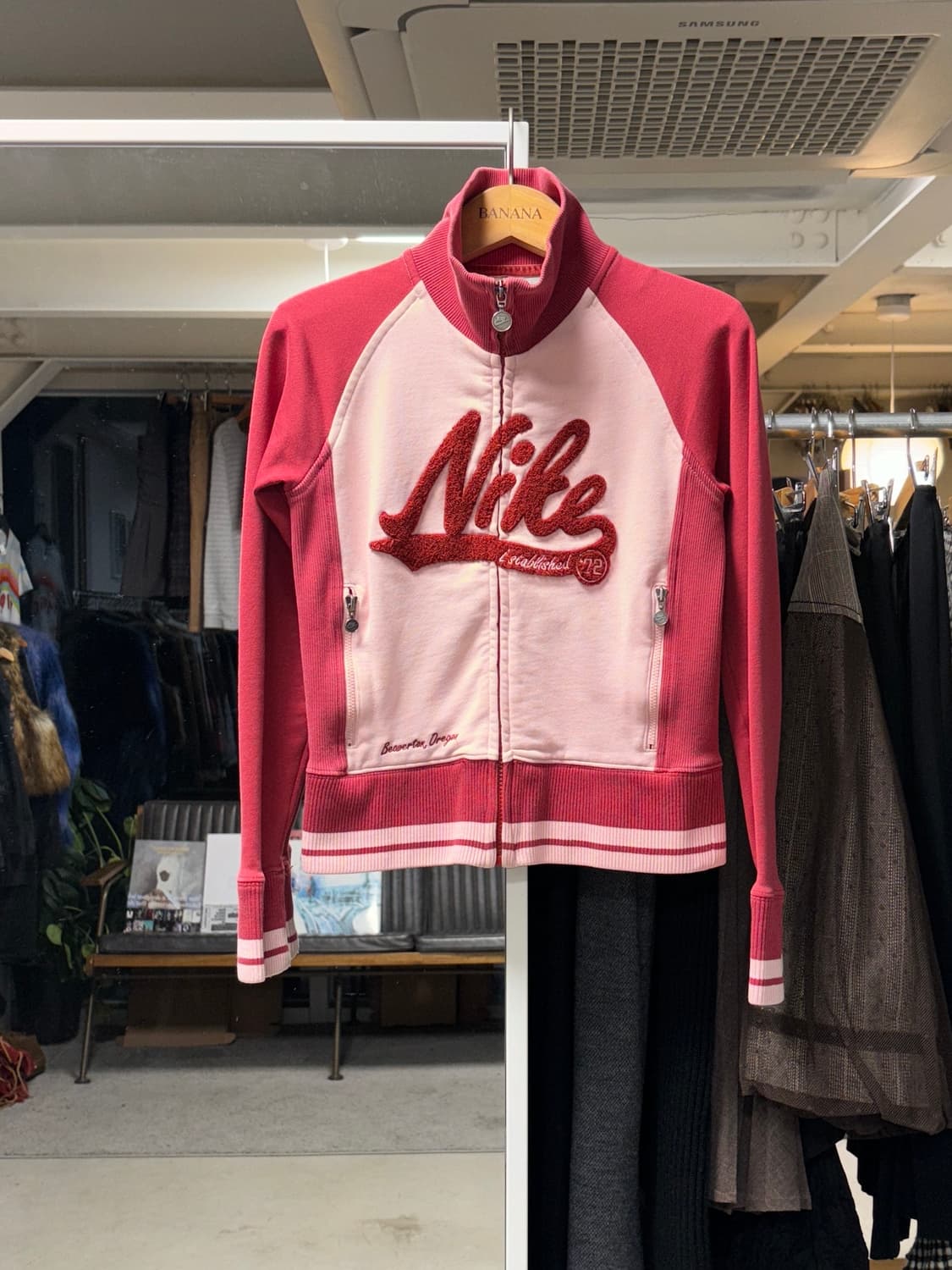 나이키 부클 트랙자켓 상품이미지1