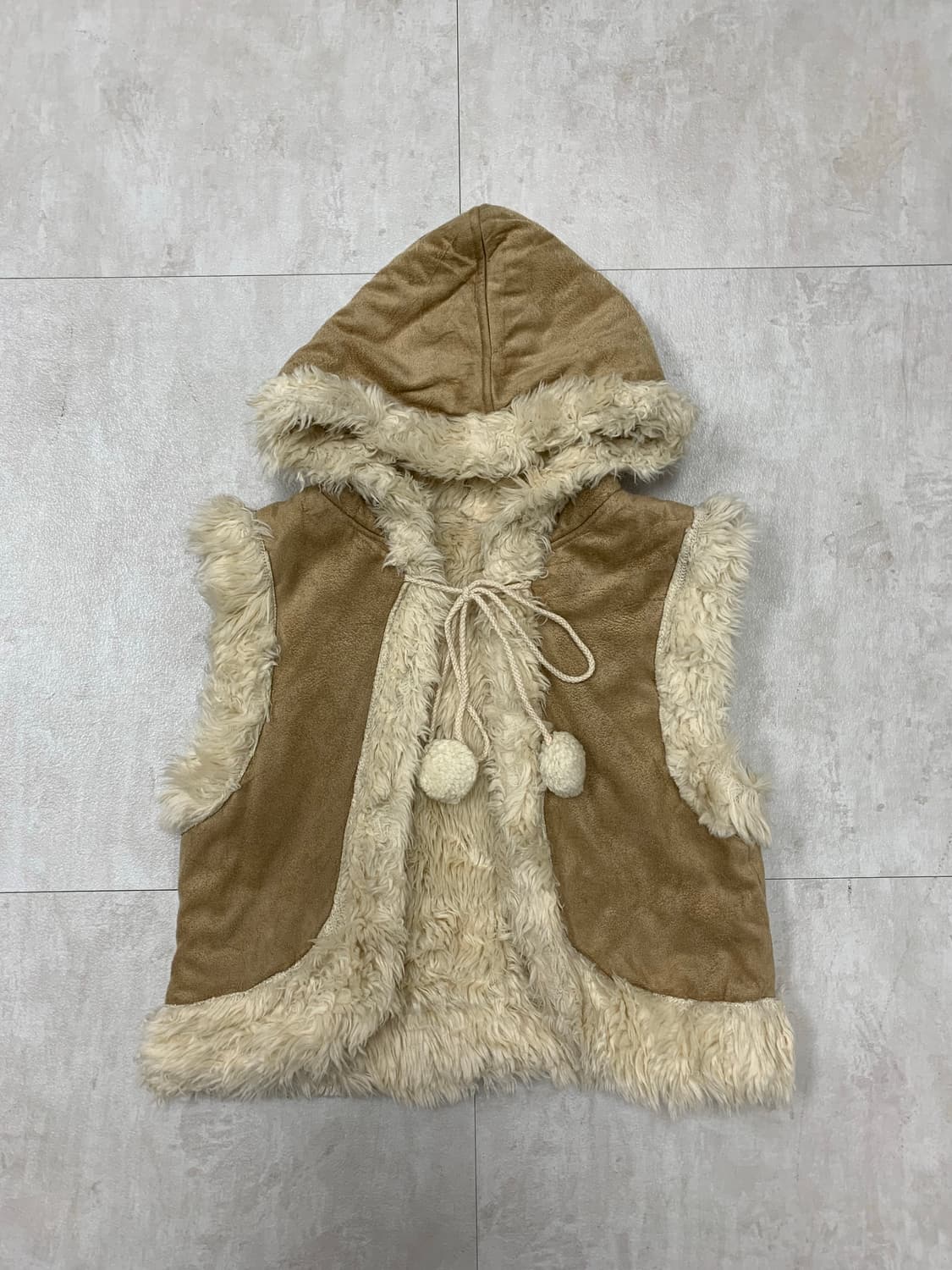 모리 베이지 스웨이드 후드 베스트 상품이미지1